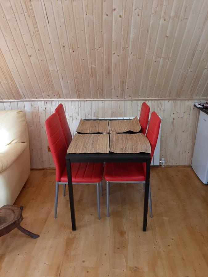Cabana Din Livada Pucioasa Eksteriør billede